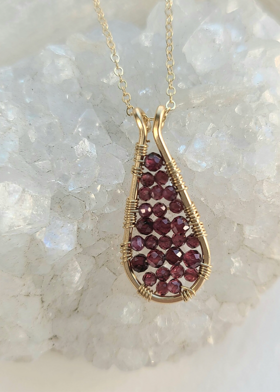 James + Jezebelle | Caisson Necklace | Garnet