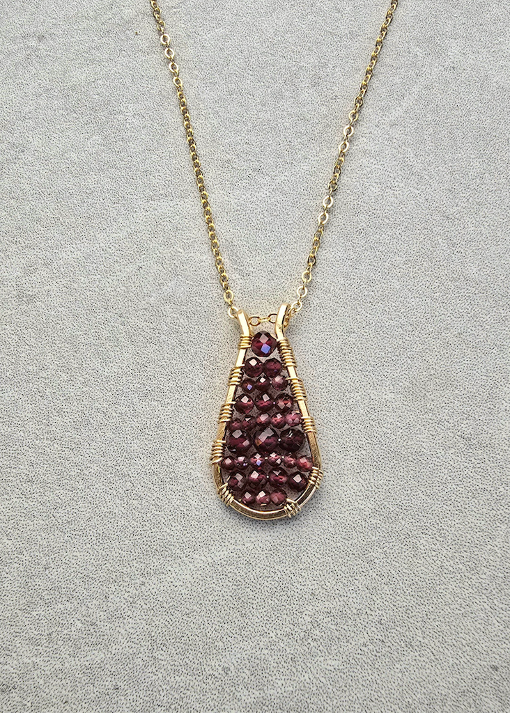 James + Jezebelle | Caisson Necklace | Garnet