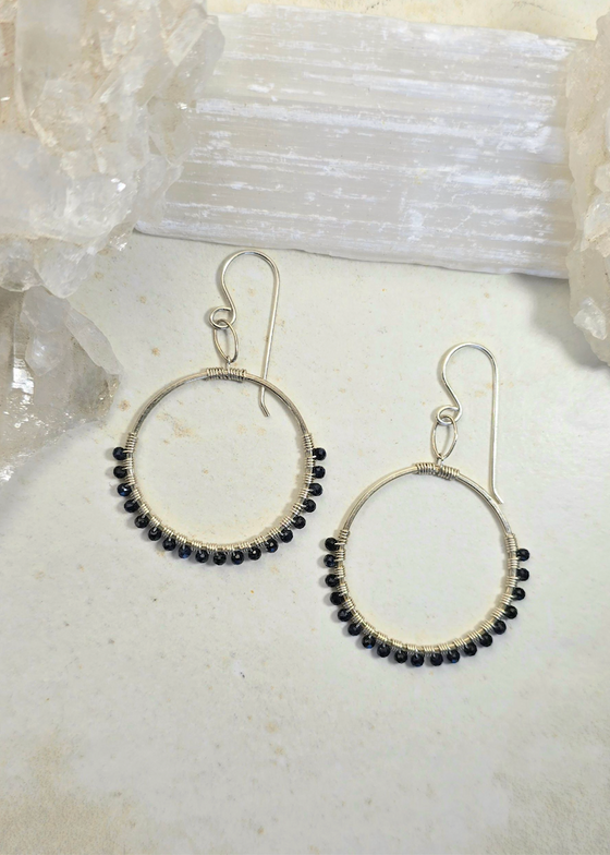 James + Jezebelle | Dark Blue Sapphire Hoop