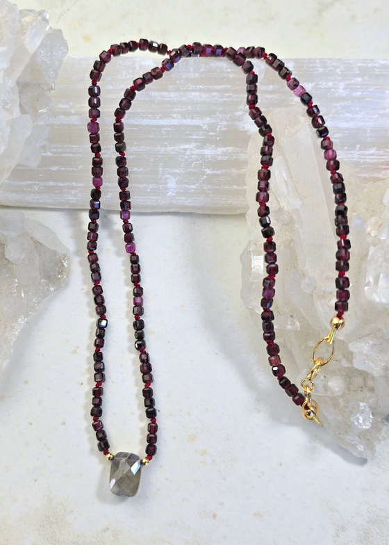 James + Jezebelle | Garnet + Labradorite Necklace