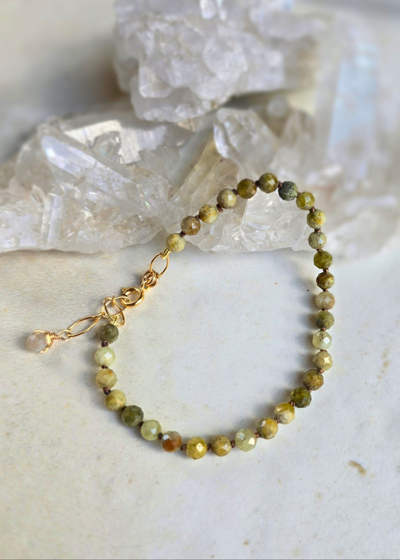 James + Jezebelle | Green Garnet Knotted Bracelet