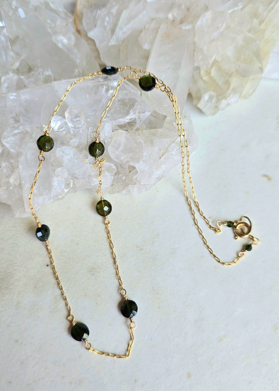 James + Jezebelle | Green Tourmaline Satellite Style Necklace