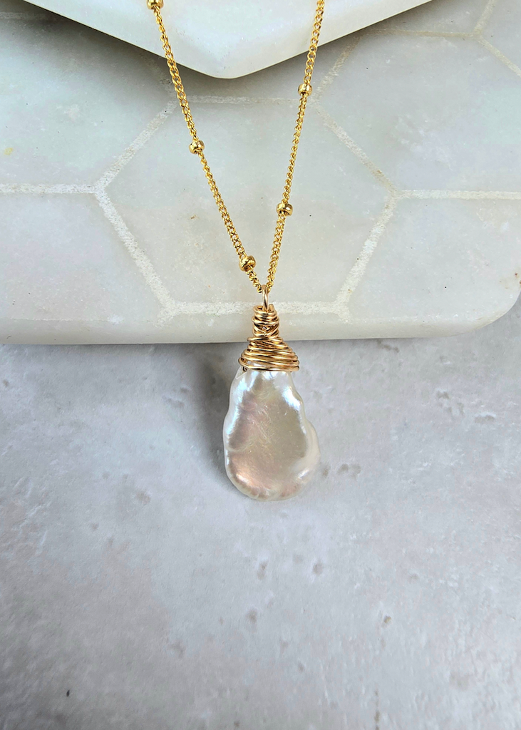 James & Jezebelle | Keshi Pearl Single Stone Necklace