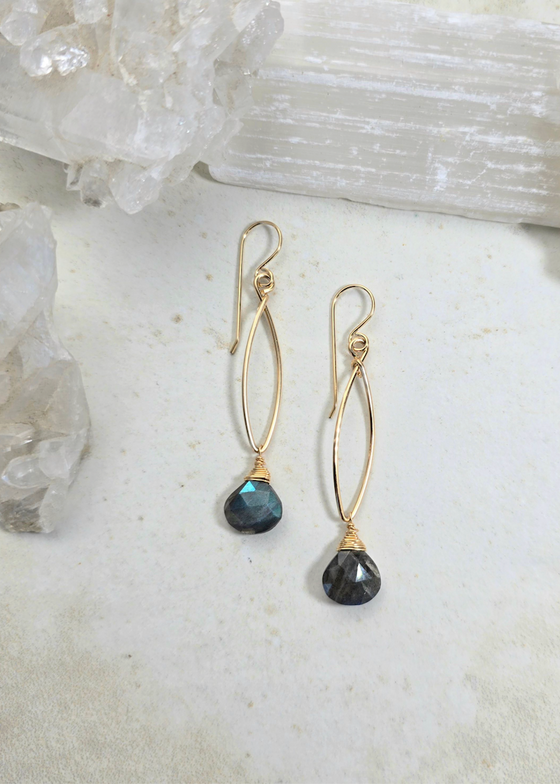 James + Jezebelle | Labradorite Hoop