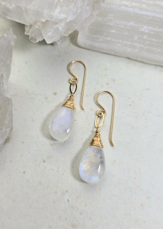 James + Jezebelle | Moonstone Drop