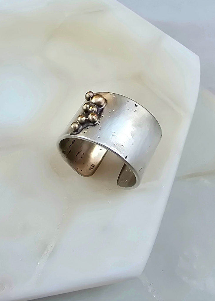 James & Jezebelle | Peri Ring