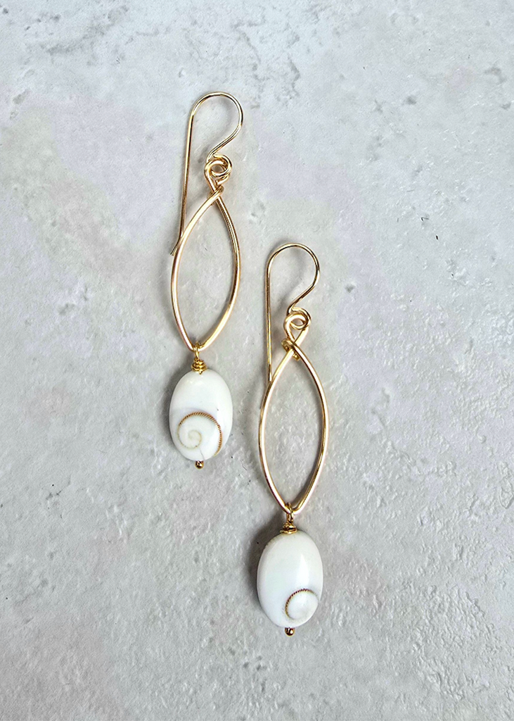 James & Jezebelle | Shiva Shell Single Stone Hoop