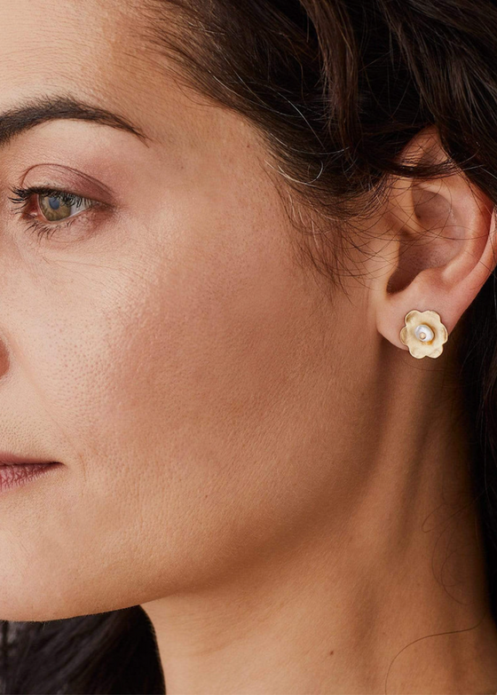Julie Cohn | Daisy Pearl Earring