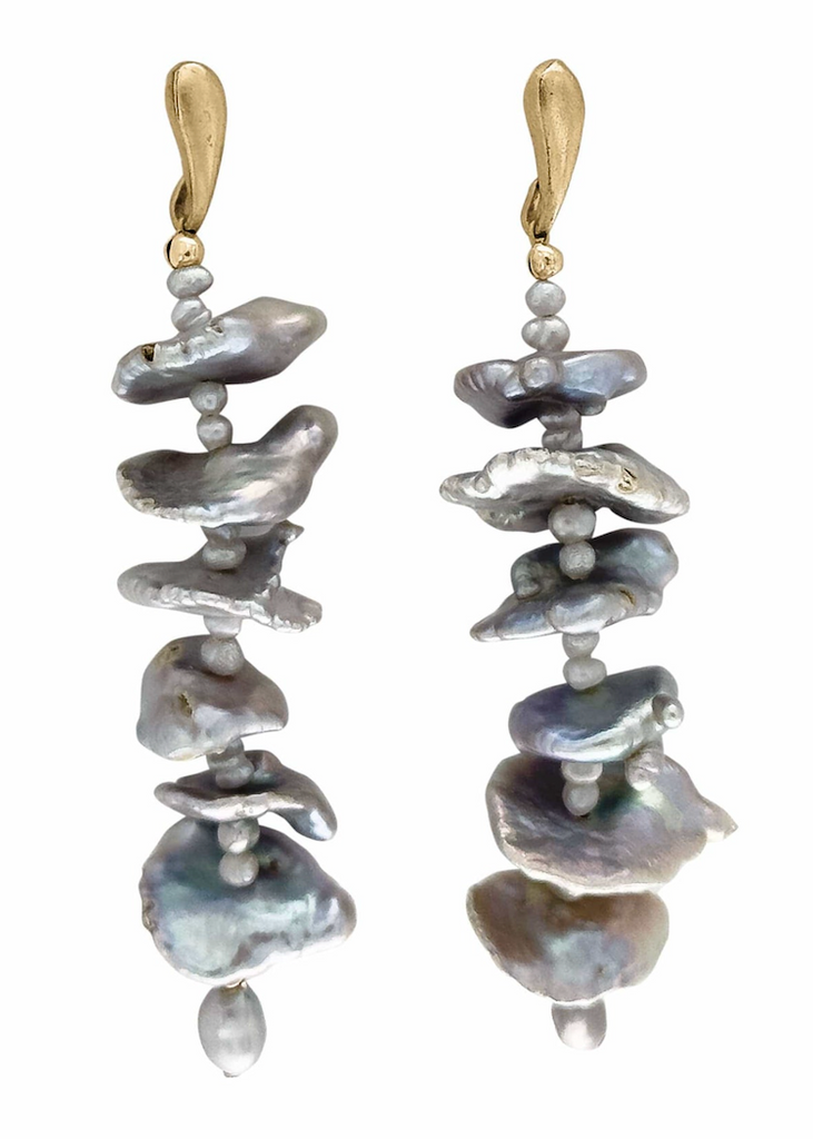 Julie Cohn | Grey Pearl Hoya Bronze Earring