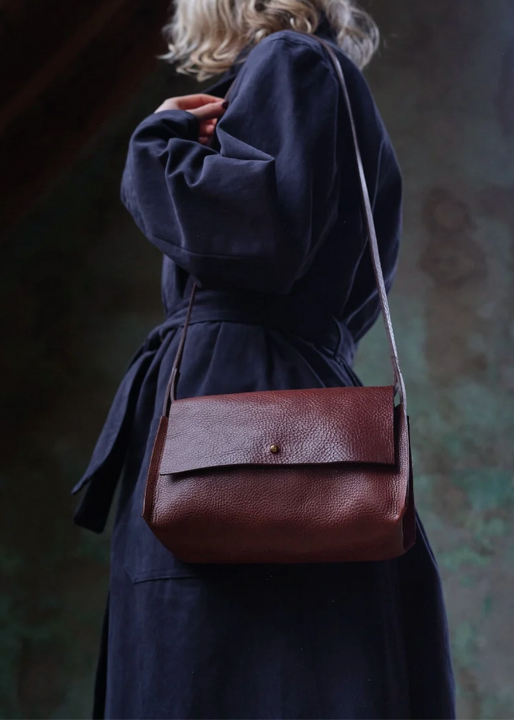 Kate Sheridan | Midi Pleat Bag | Papaya