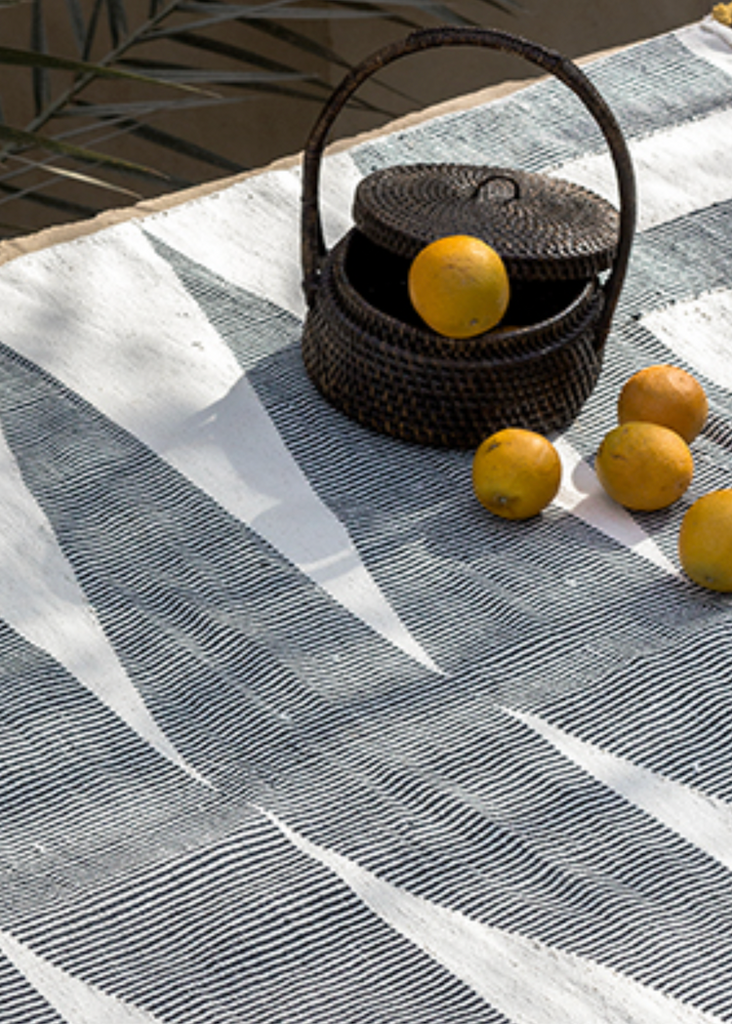 Kiliim | Black Cascade Rug