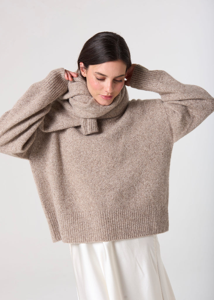 Lao Lao Studios | Emma Crew in Silk-Cashmere | Fawn