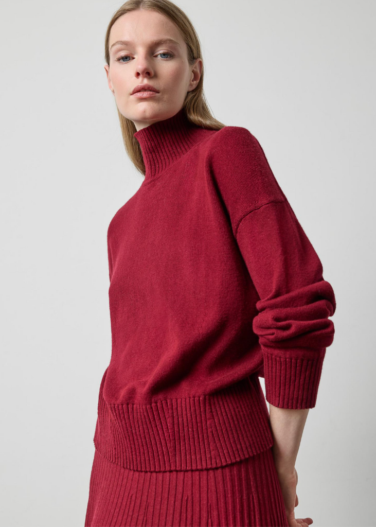 Lilla P | Relaxed Mock Turtleneck Sweater | Wineberry