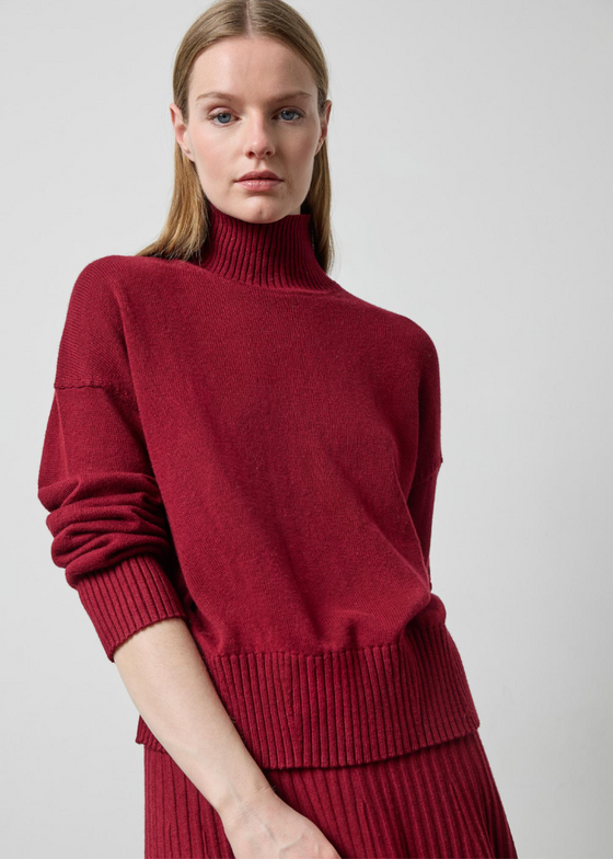 Lilla P | Relaxed Mock Turtleneck Sweater | Wineberry