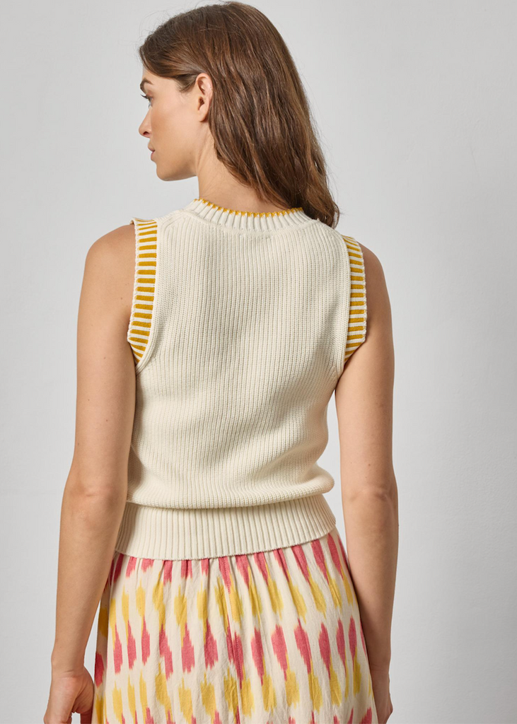 Lilla P | Sleeveless Crewneck Sweater | Ecru