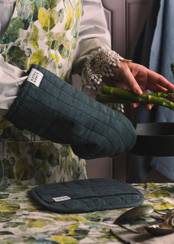 Linen Oven Mitt | Forest Green