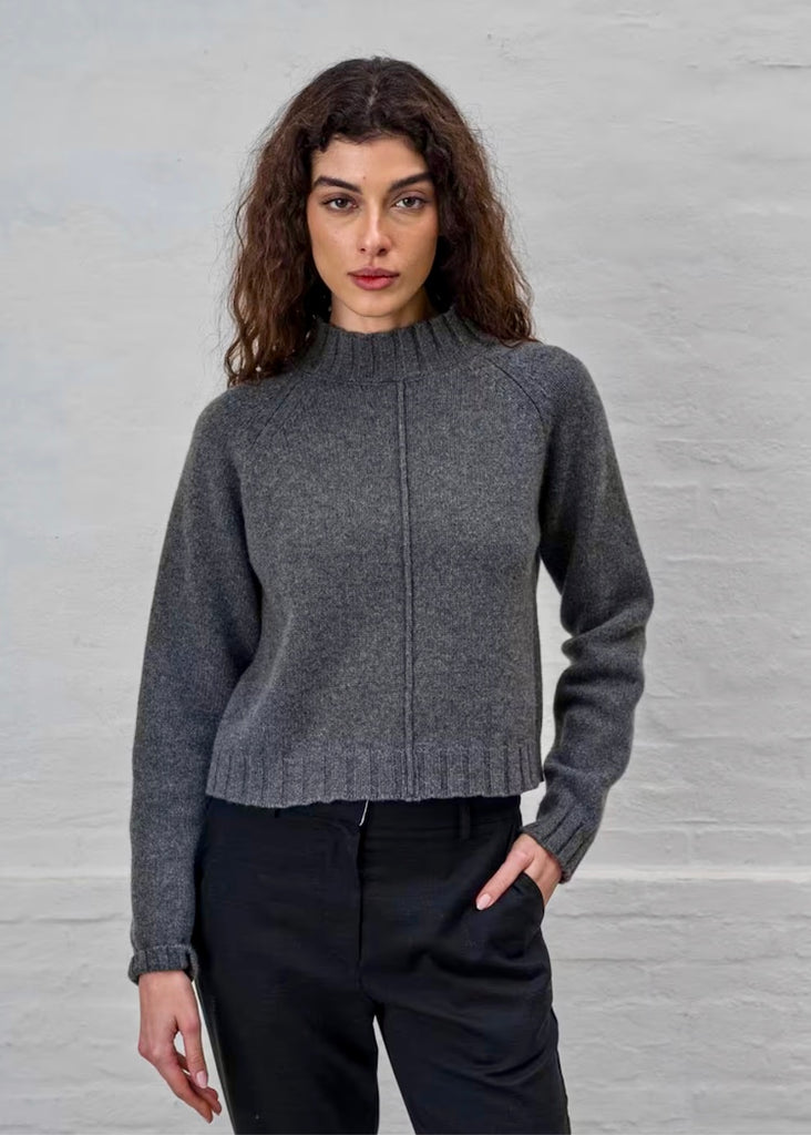 MJ Watson | Short Pullover | Grey