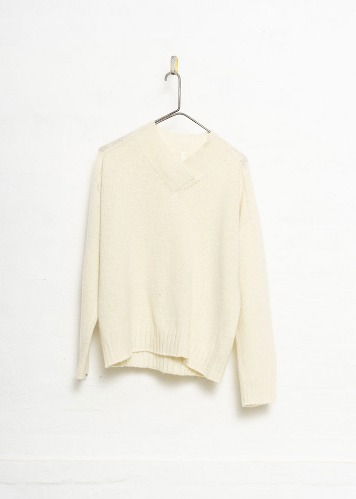MJ Watson | V Neck Pullover