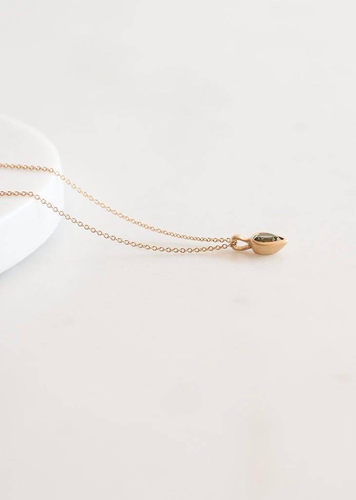 Marian Maurer | City Pendant | Teardrop Green Sapphire | 18k