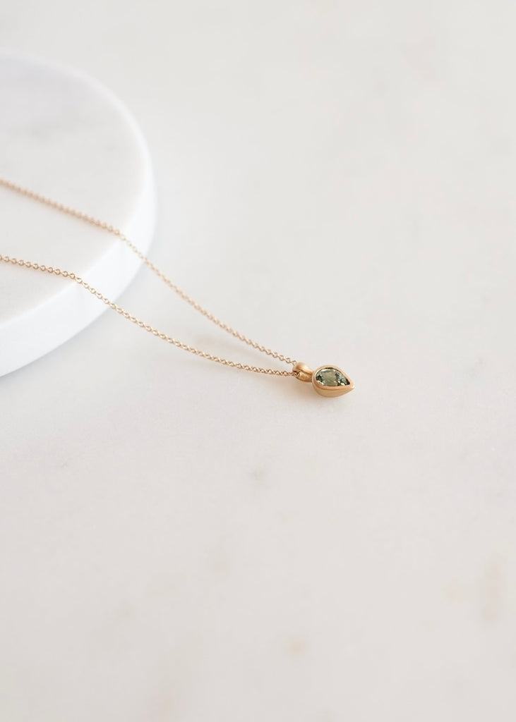 Marian Maurer | City Pendant | Teardrop Green Sapphire | 18k
