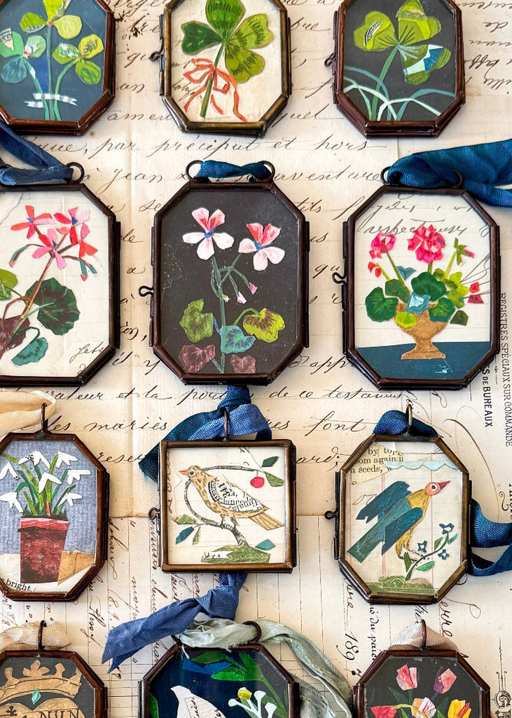 Maris Mirum | Cassis Folk Bird | Vintage Locket Ornament