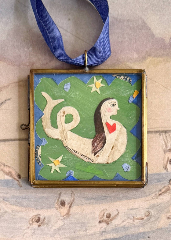Maris Mirum | Meriwether | Vintage Locket Ornament