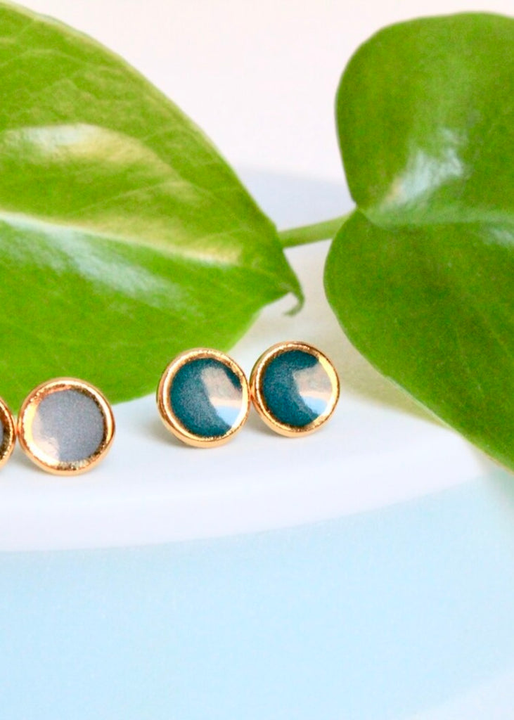 Mier Luo | Gold Rimmed Circle Studs Teal