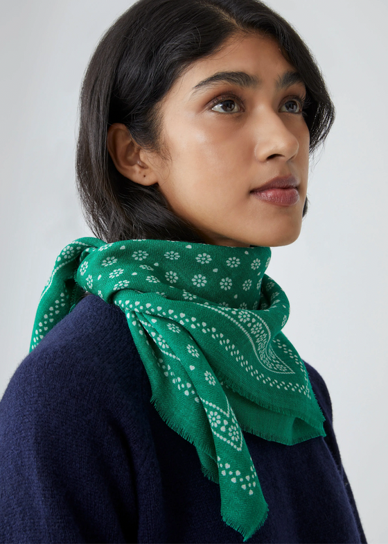 Moismont | Olaf Foulard No 676 | British Green