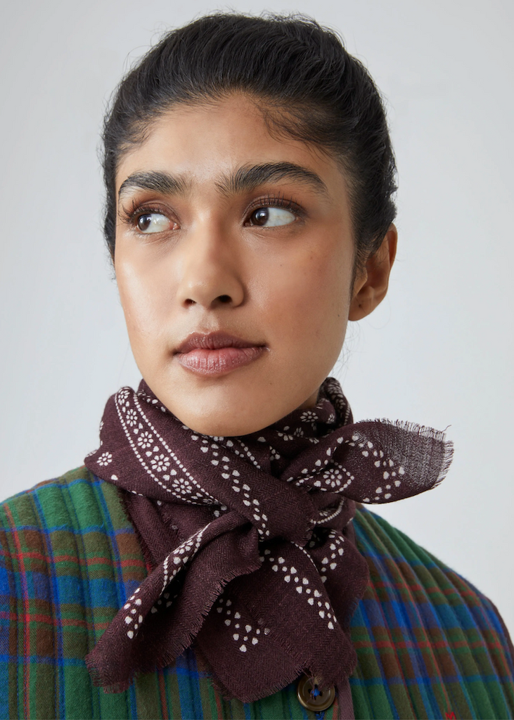 Moismont | Olaf Foulard No 676 | Fig