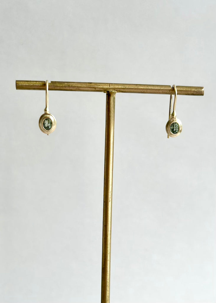 Monica Riley | Oval Green Sapphire Wire Earrings