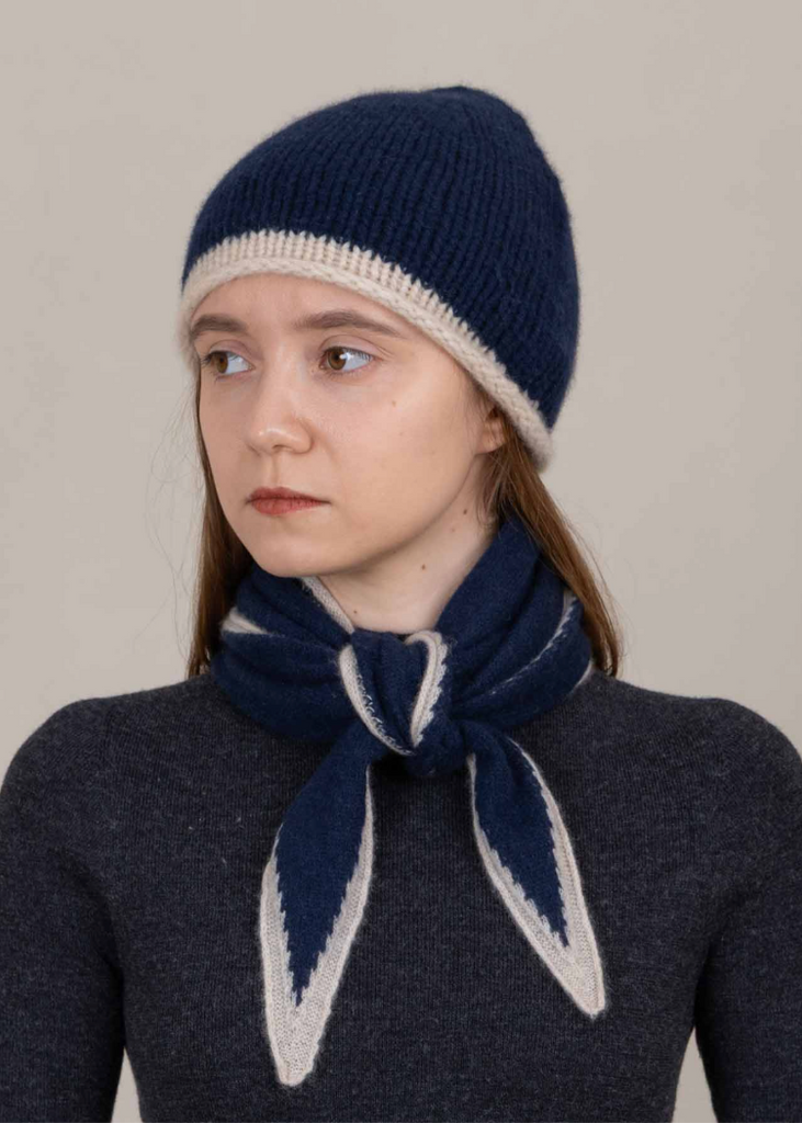 Oats + Rice | Austen Spindle-Shaped Knitted Cashmere Scarf | Navy