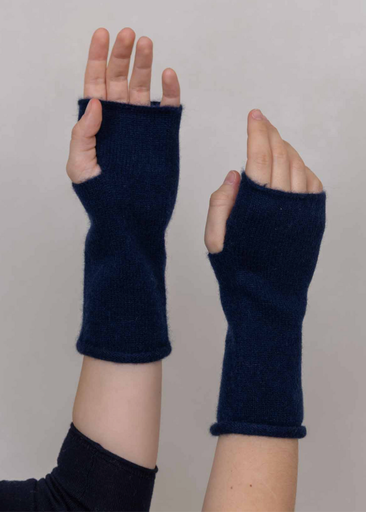 Oats + Rice | Nori Wrist Warmer | Navy