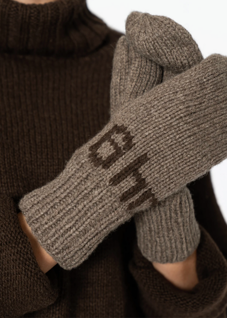 Dinadi | Yak Handknit Mittens | Oak Brown