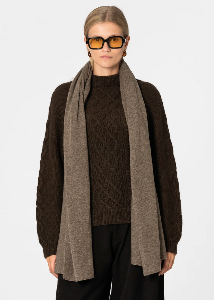 Dinadi | Yak Scarf | Oak Brown
