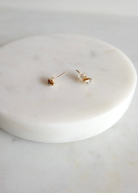 Occasionally Sweet | 14kg Mori Stud Earrings with Diamond