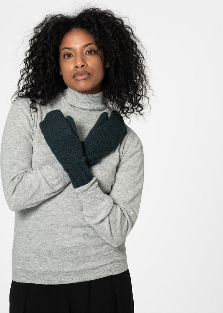 Dinadi | Merino Handknit Mittens | Peacock Green