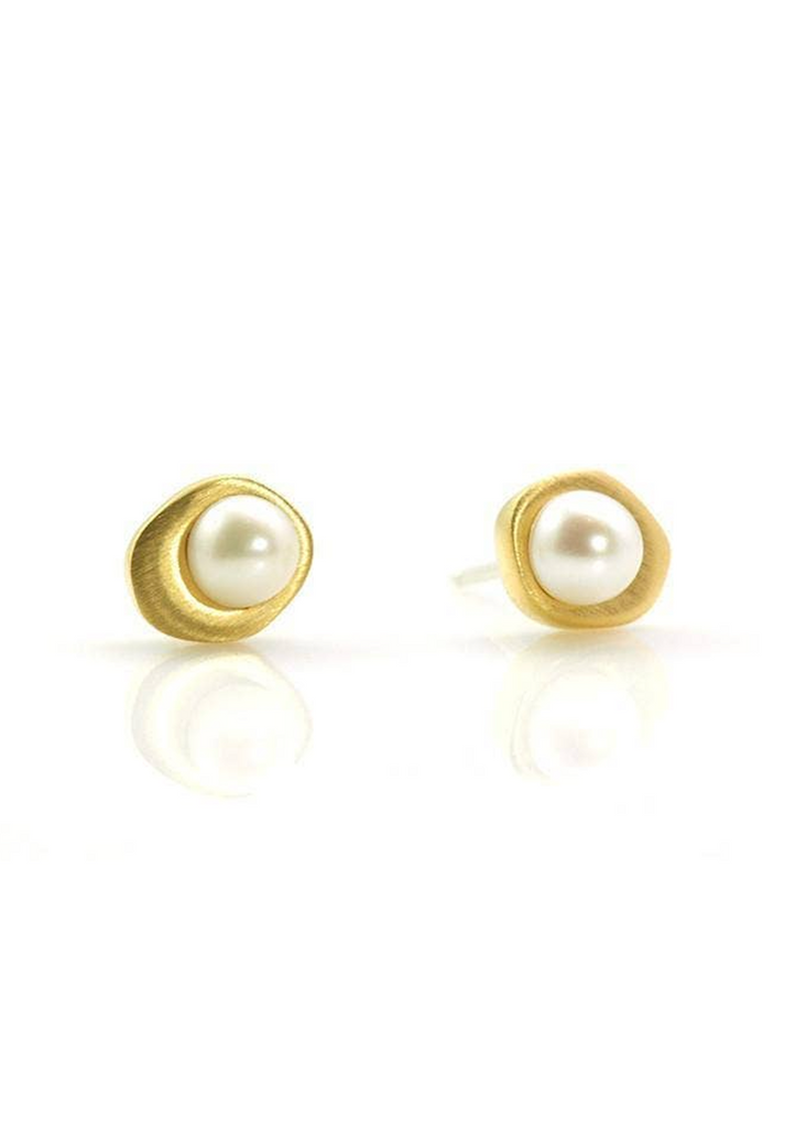 Philippa Roberts | Pearl Post Earring