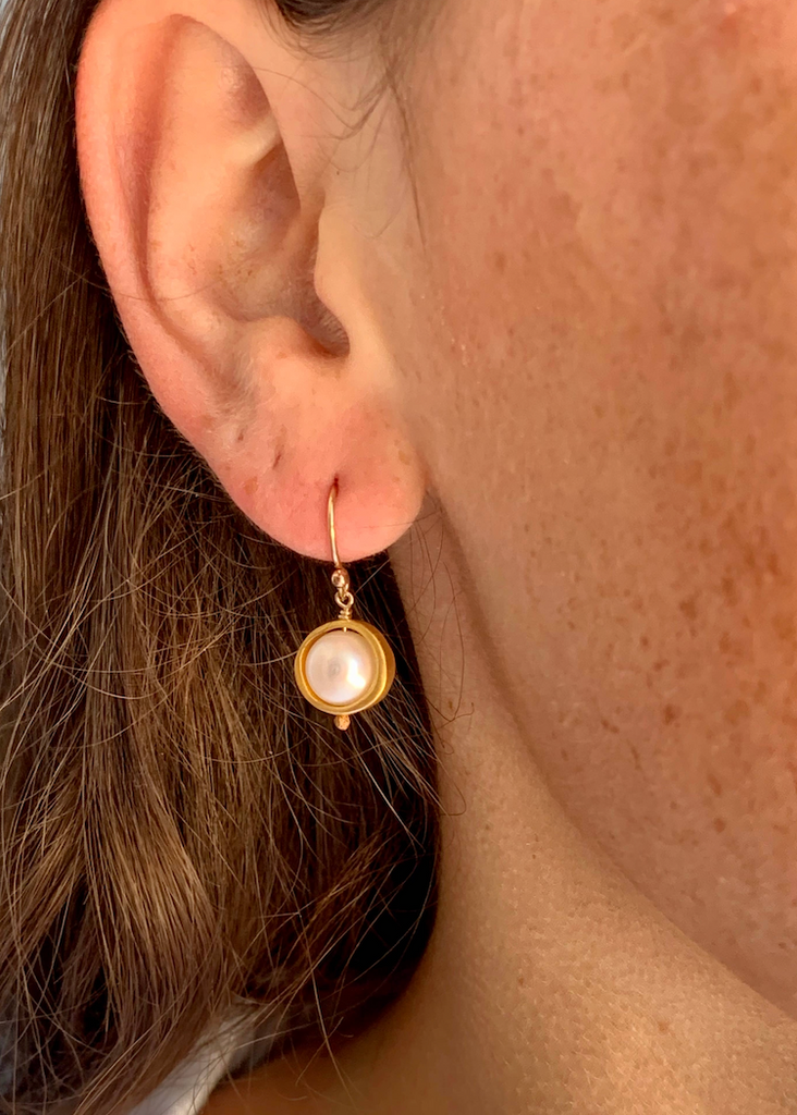Philippa Roberts | Pearls in Circle Earrings