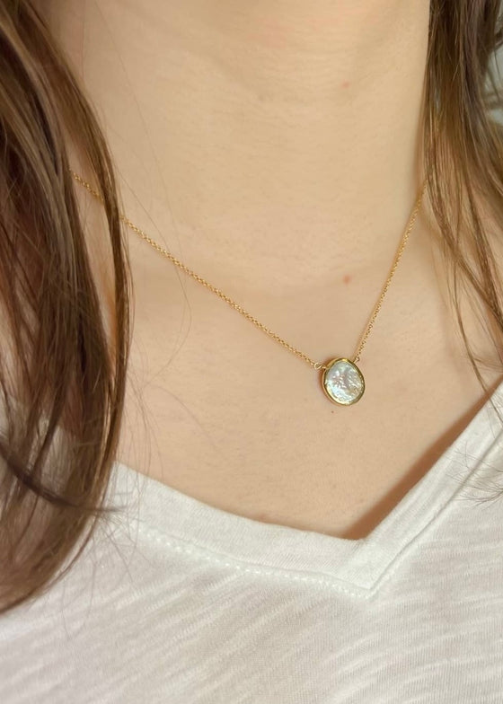 Philippa Roberts | Round Pearl Necklace
