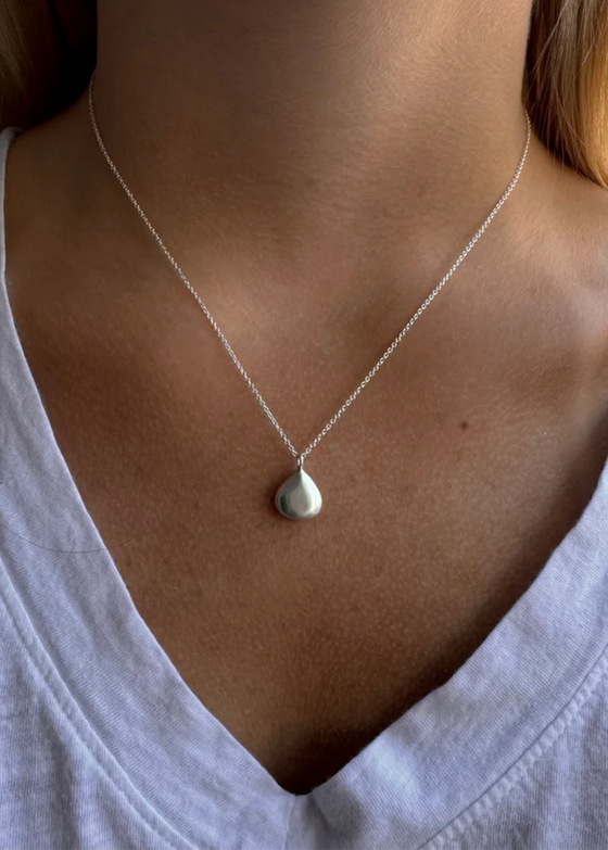 Philippa Roberts | Small Smooth Puffy Drop Necklace