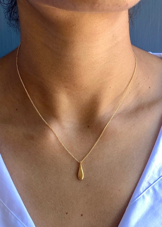 Philippa Roberts | Tiny Drop Necklace