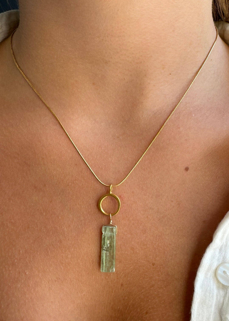 Philippa Roberts | Circle Green Kyanite Necklace | Vermeil