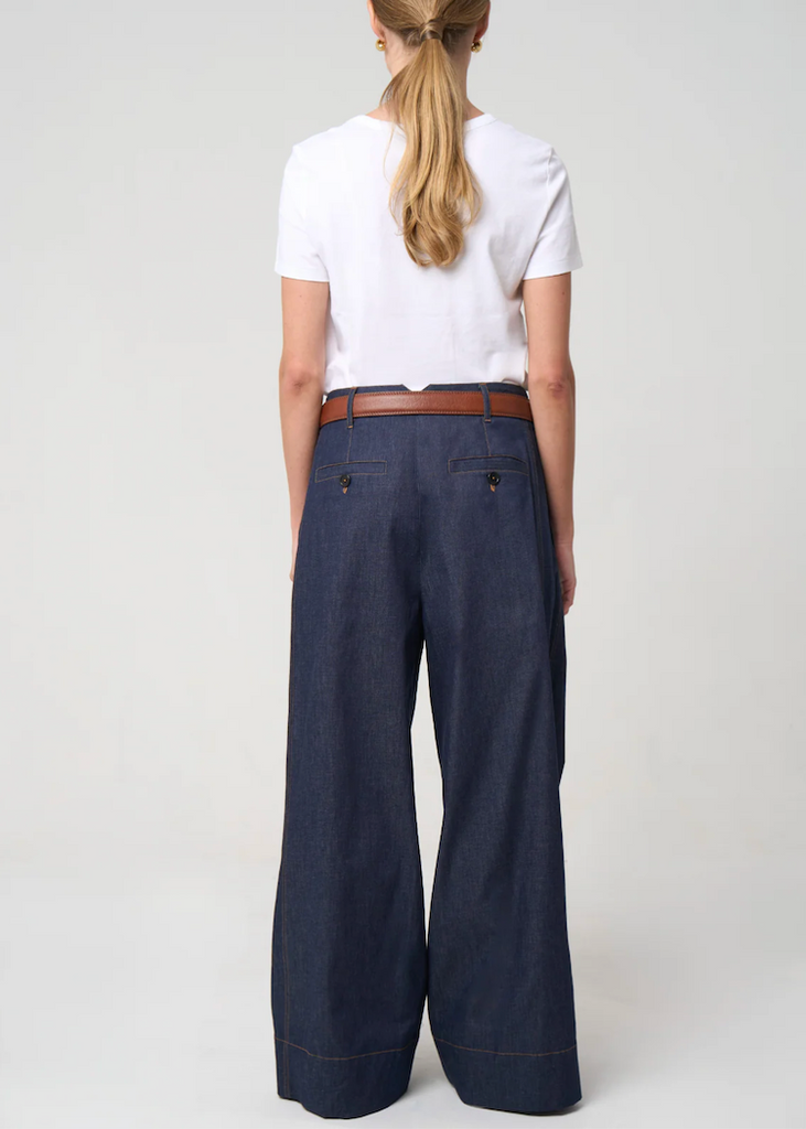 Phoebe Jon | Dom Pant