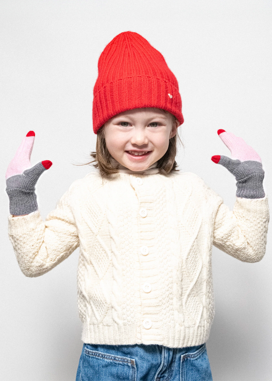Lao Lao Studios | The Kids Being Kids Gloves | 4-5 Years Old | Pink/Red