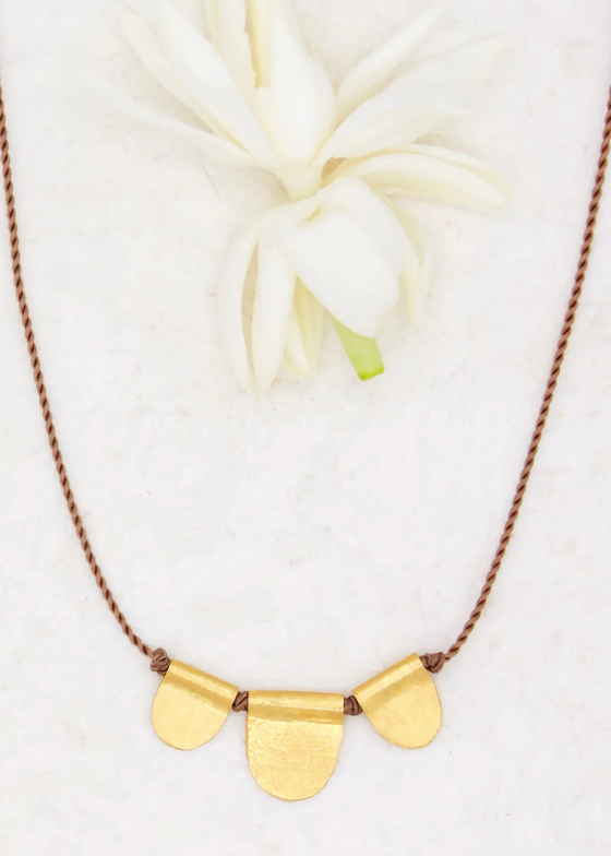 River Song | 14 Karat Gold Scallop Talisman Necklace