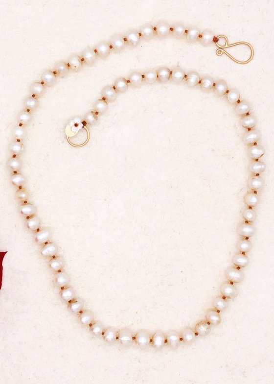 River Song | Classic Pearl Necklace