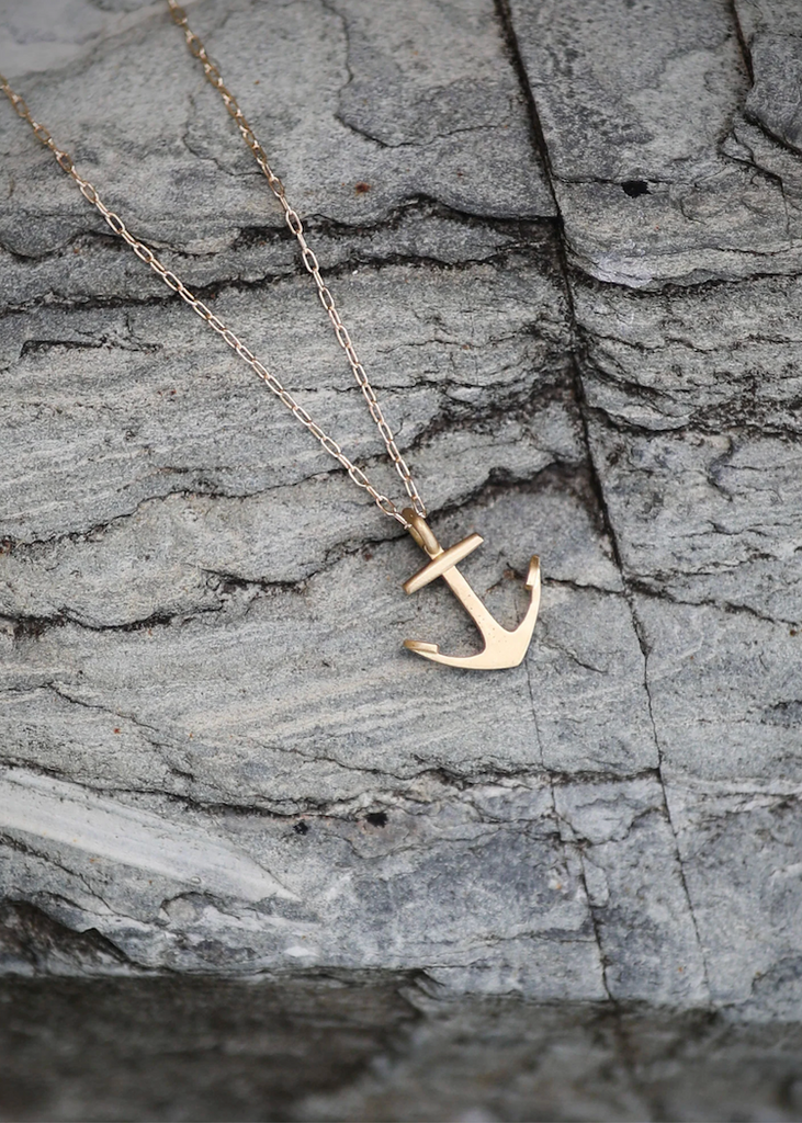 Sailors Valentine | Small Anchored Pendant Necklace