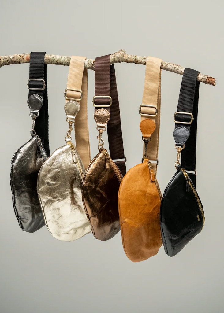 Uashmama | Sling Body Bag