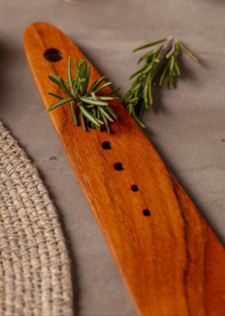 Teak Spatula with Herb Cutter2