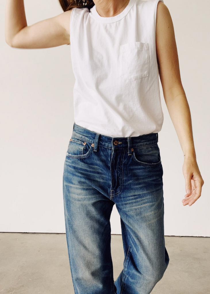 Hey Gang | The Muscle Tee | White